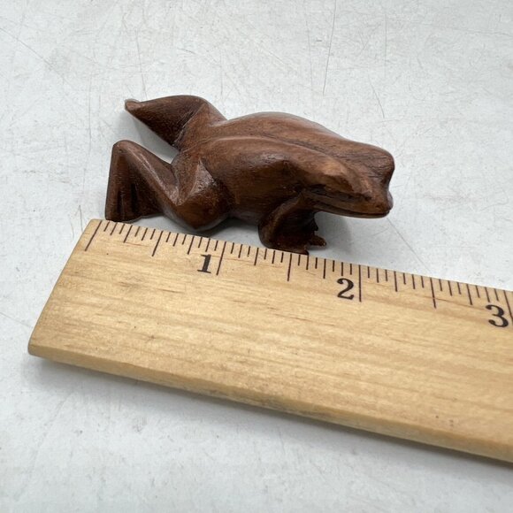 Vintage Wooden Frog Figurine, Hand Carved, Frog Collectibles, Frog Decor, Frog E - Picture 9 of 11